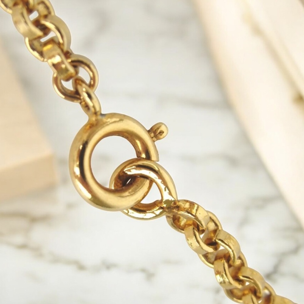CELINE Signature Necklace 🤩🔥 - Picture 9 of 9